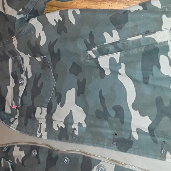 Young Men's Levi's Lightweight Jacket - Picture 7 of 11